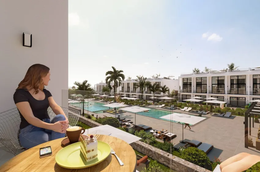 2 Bedroom Loft situated 100m from the sea
