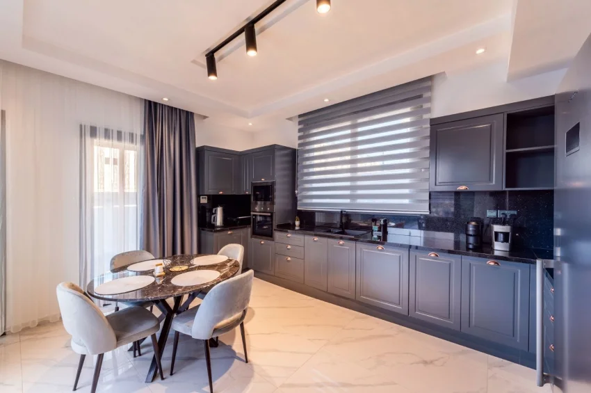 Villa mit 4 Schlafzimmer, voll möbliert, privater Pool, Dachterrasse