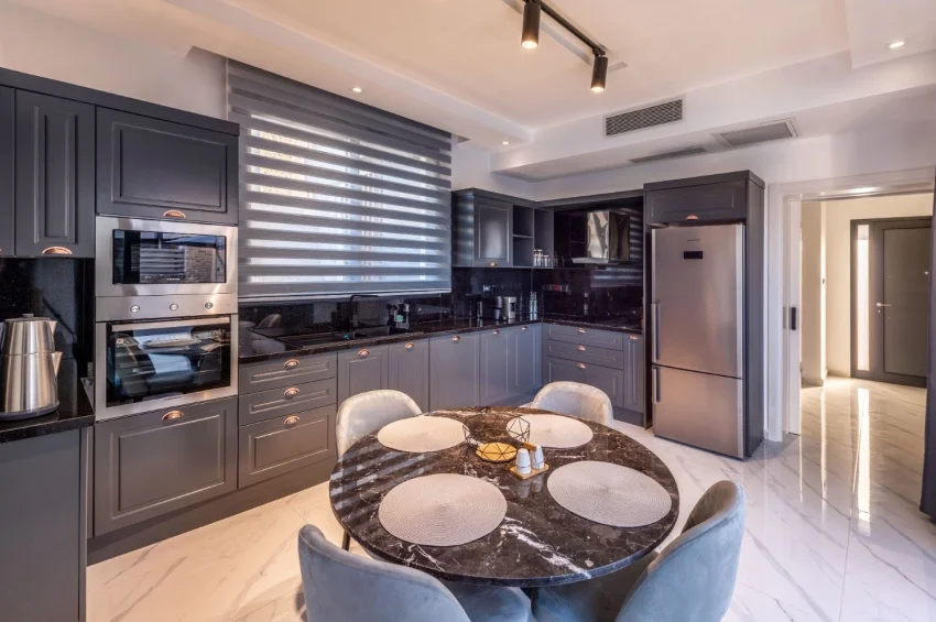 Villa mit 4 Schlafzimmer, voll möbliert, privater Pool, Dachterrasse