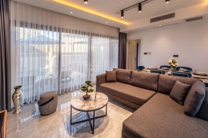 Villa mit 4 Schlafzimmer, voll möbliert, privater Pool, Dachterrasse