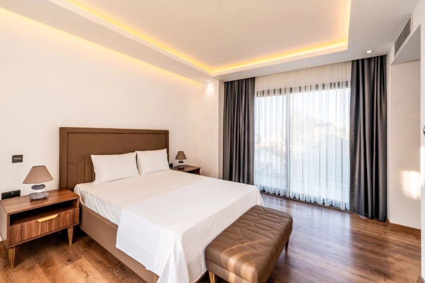 Villa mit 4 Schlafzimmer, voll möbliert, privater Pool, Dachterrasse