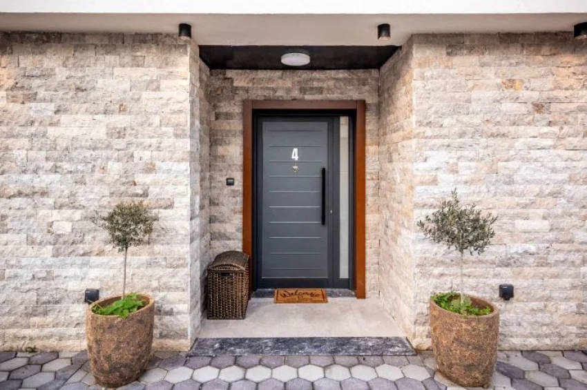Villa mit 4 Schlafzimmer, voll möbliert, privater Pool, Dachterrasse