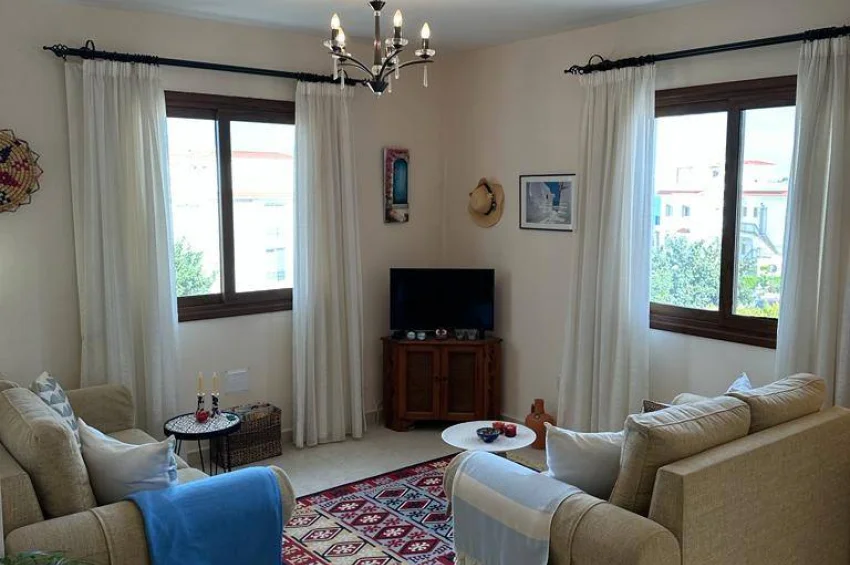 Stunning 1-Bedroom Penthouse with Sea and Mountain Views