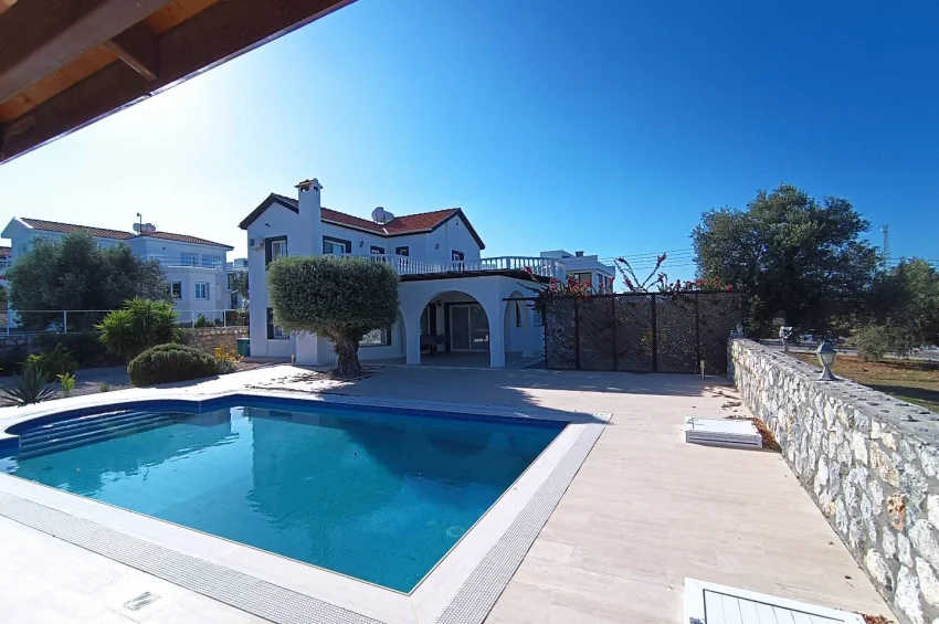 Luxury 4 Bedroom Seaview Villa in Esentepe