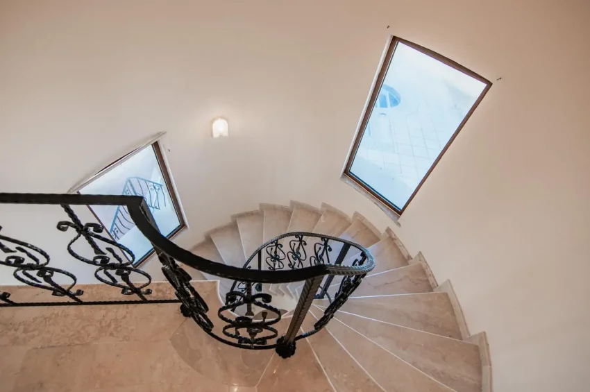 Muhteşem Deniz Manzaralı Konut Aile Evi