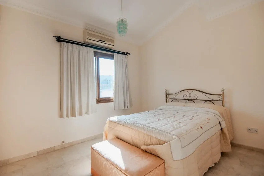 Muhteşem Deniz Manzaralı Konut Aile Evi