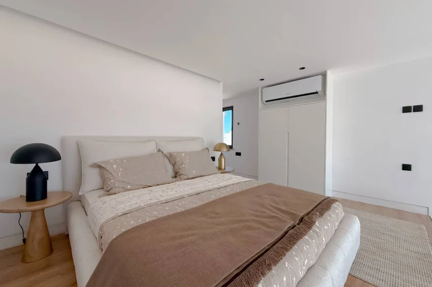 Takvåning med 1 sovrum och privat pool i en tropisk semesteranläggning