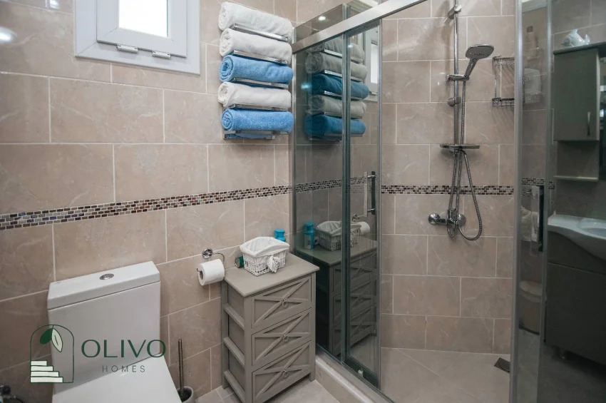 Çatalköy'de Havuzlu ve Nefes Kesici Manzaralı Lüks 3 Yatak Odalı Villa