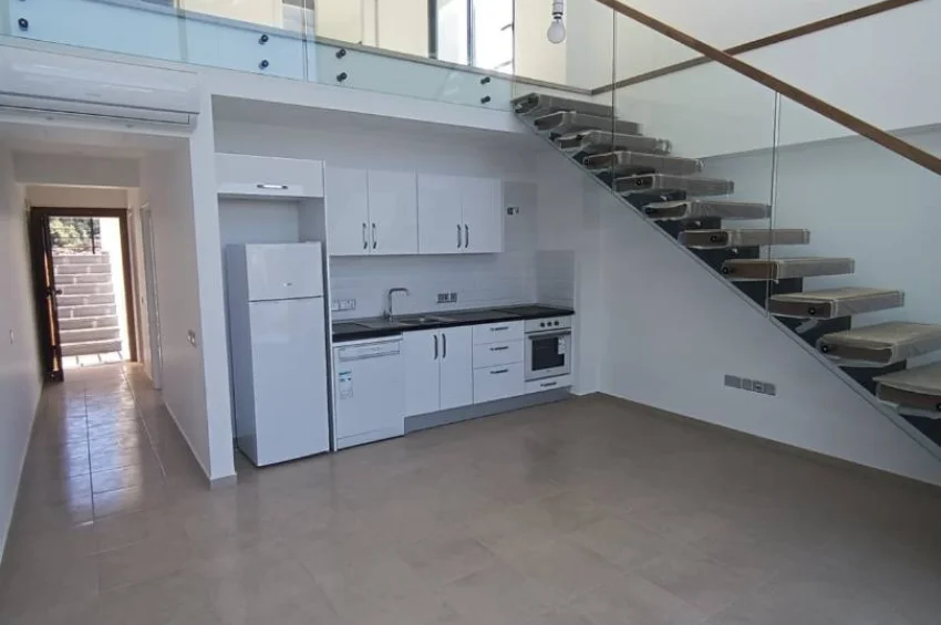 Snyggt 2 sovrum loft med panoramautsikt och oas på taket i Esentepe, Kyrenia