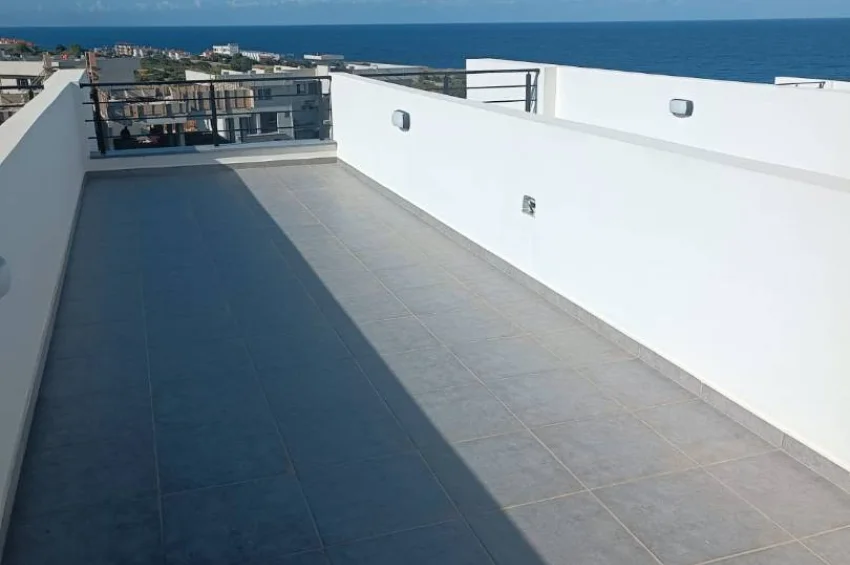 Snyggt 2 sovrum loft med panoramautsikt och oas på taket i Esentepe, Kyrenia