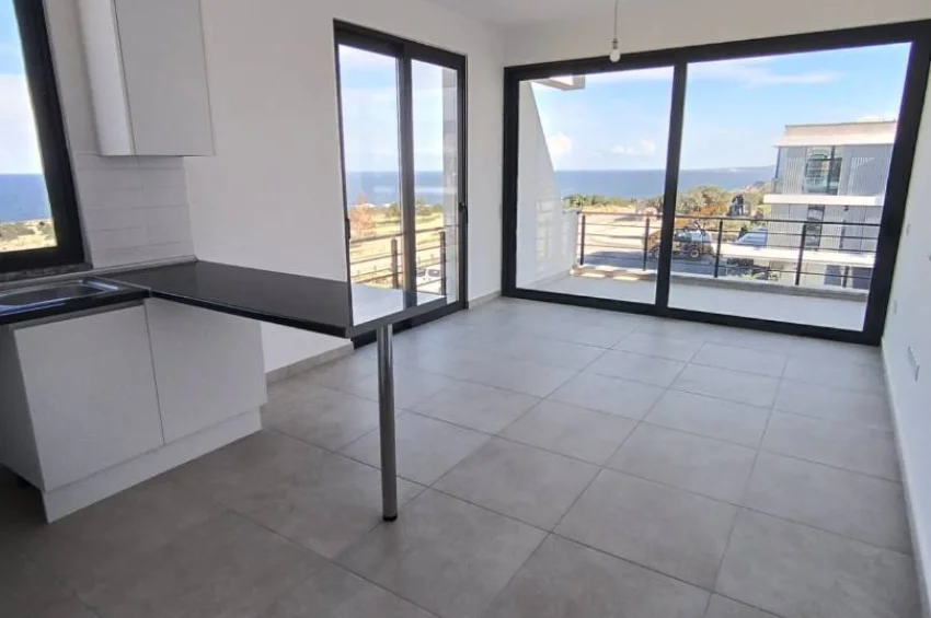 Anspruchsvolle 2 Schlafzimmer Wohnung mit großer Dachterrasse und Meerblick in Esentepe, Kyrenia