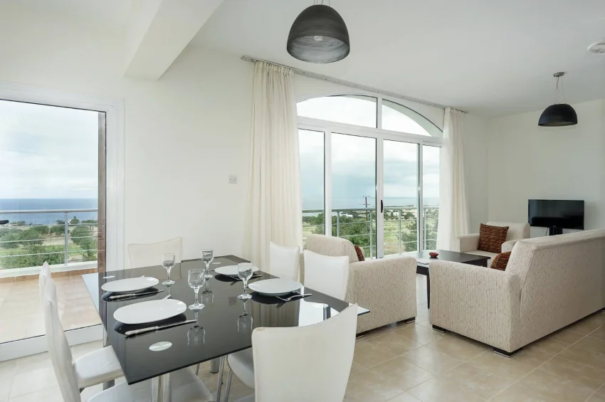 Fengende kystliv: Penthouse med 2 soverom i Bahçeli, Kyrenia