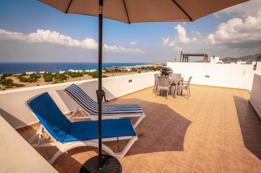 Fengende kystliv: Penthouse med 2 soverom i Bahçeli, Kyrenia