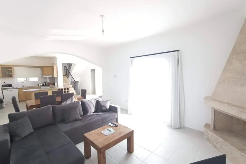 Privat villa med 3 sovrum med pool och utsikt i Esentepe