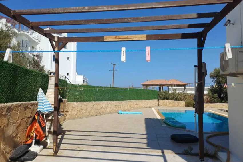 Privat villa med 3 sovrum med pool och utsikt i Esentepe