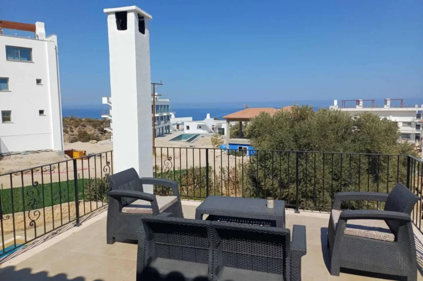 Privat villa med 3 sovrum med pool och utsikt i Esentepe