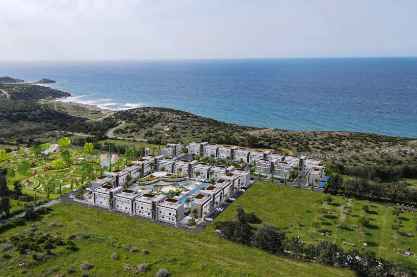 Golf Sahasıyla Çevrelenmiş Geniş 1 Yatak Odalı Loft Daire
