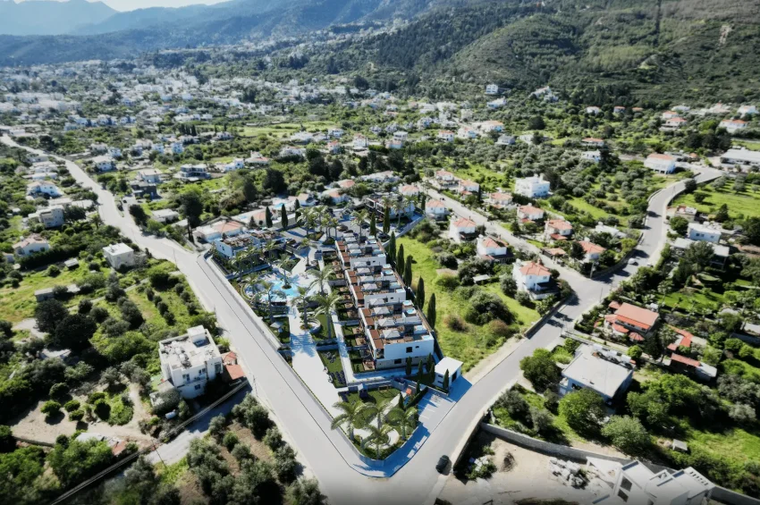 Lyxig lägenhet med 2 sovrum och trädgård i Lapta med fantastisk utsikt