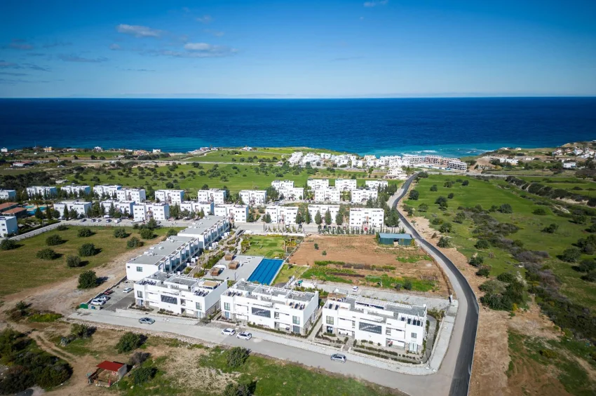 Luxuriöses Apartment mit 1 Schlafzimmer am Meer in Bahceli