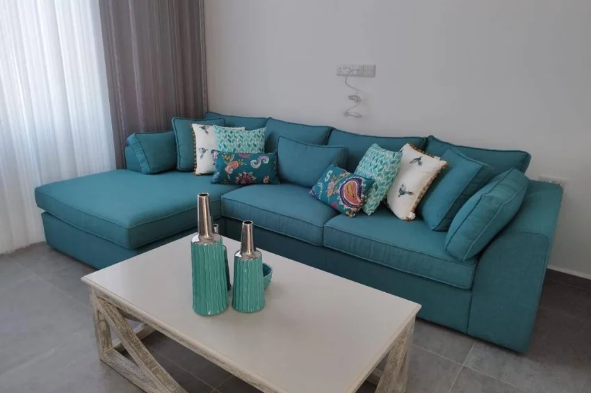Luxuriöses Apartment mit 1 Schlafzimmer am Meer in Bahceli
