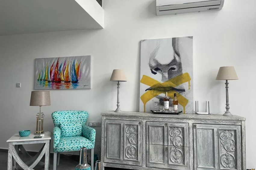 Luxuriöses Apartment mit 1 Schlafzimmer am Meer in Bahceli