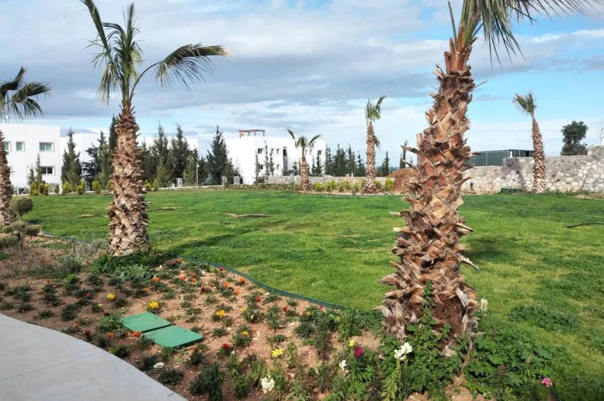 Luxuriöses Apartment mit 1 Schlafzimmer am Meer in Bahceli