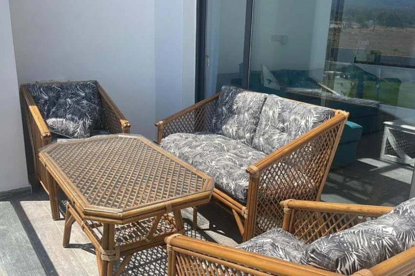 Luxuriöses Apartment mit 1 Schlafzimmer am Meer in Bahceli