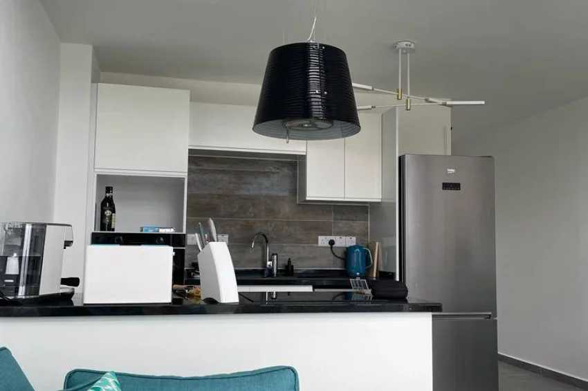 Luxuriöses Apartment mit 1 Schlafzimmer am Meer in Bahceli