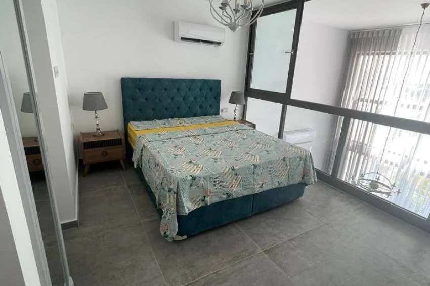 Luxuriöses Apartment mit 1 Schlafzimmer am Meer in Bahceli