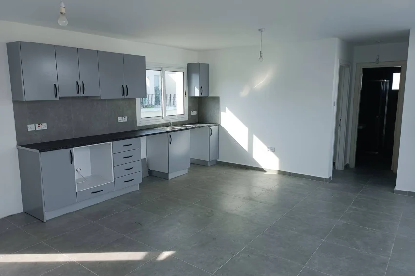 Neu renoviertes Penthouse mit 2 Schlafzimmer in Bahçeli