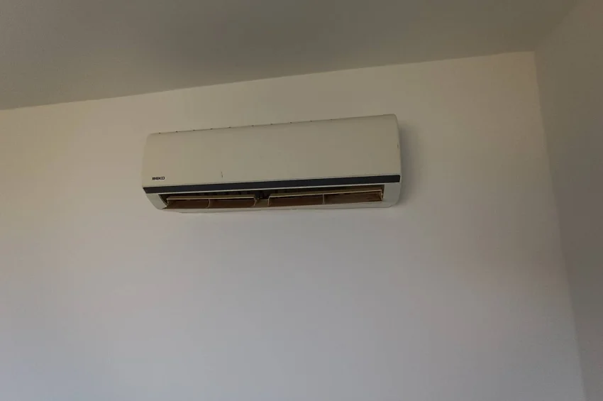 Neu renoviertes Penthouse mit 2 Schlafzimmer in Bahçeli