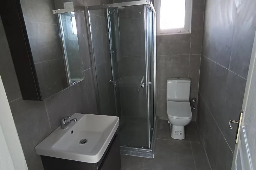 Neu renoviertes Penthouse mit 2 Schlafzimmer in Bahçeli