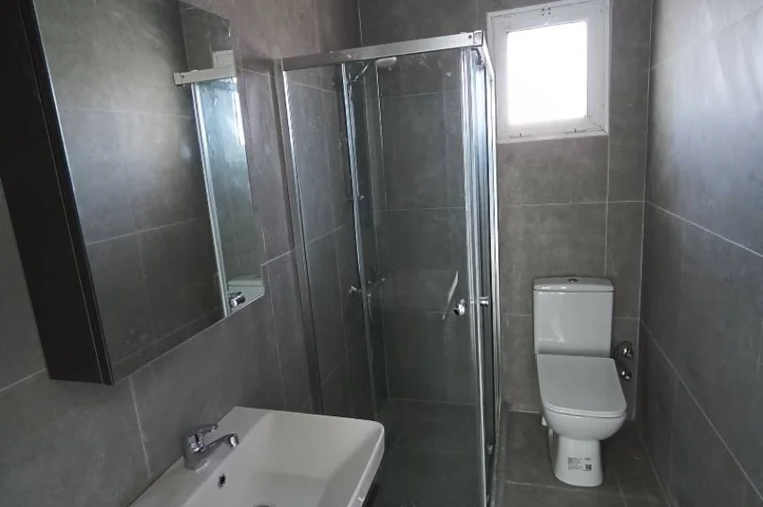 Neu renoviertes Penthouse mit 2 Schlafzimmer in Bahçeli