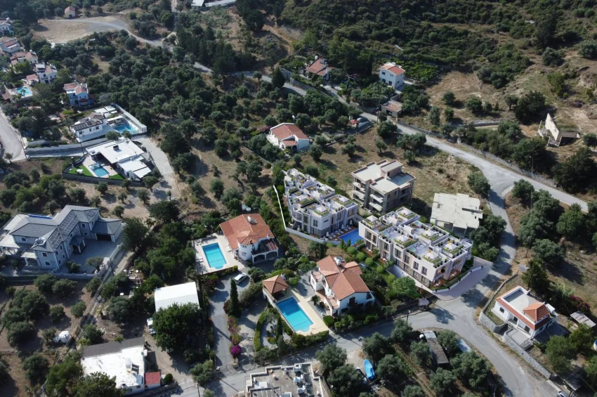 Modern 2 Bedroom Apartment with Private Pool in a Gated Complex, Alsancak Kyrenia