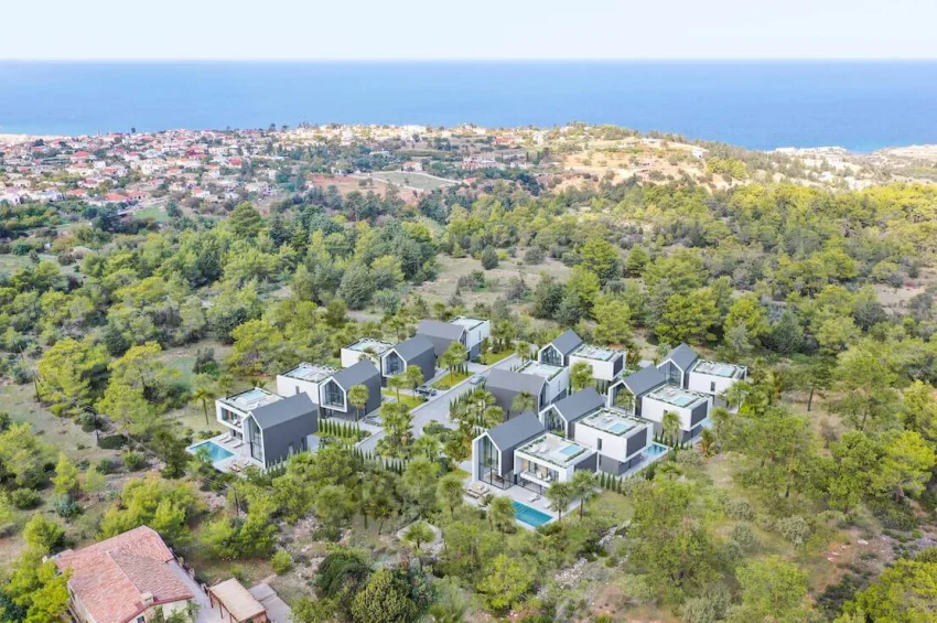 Luxuriöse Villa mit 4 Schlafzimmer in Esentepe mit natürlicher Umgebung