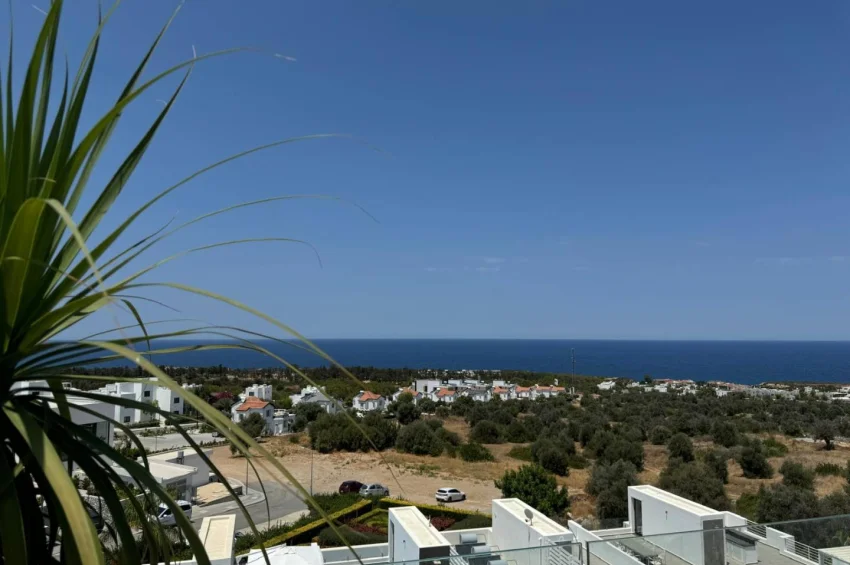 Modernes Penthouse mit 2 Schlafzimmer in Esentepe mit unverbautem Meerblick und zusätzlichem Lagerraum