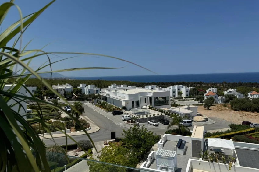 Modernes Penthouse mit 2 Schlafzimmer in Esentepe mit unverbautem Meerblick und zusätzlichem Lagerraum