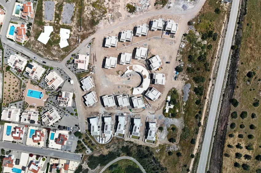 Esentepe Bahçeli'de 1+1 Daire Denize Yürüme Mesafesinde