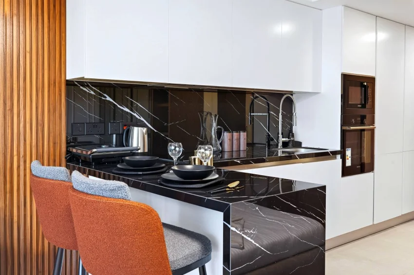 Erleben Sie Eleganz und Komfort in Studio Apartments in Long Beach