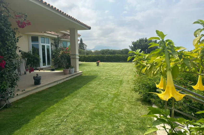 Luksuriøs Miljøvennlig Villa i Çatalköy