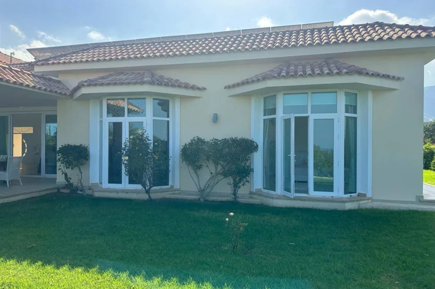 Luksuriøs Miljøvennlig Villa i Çatalköy