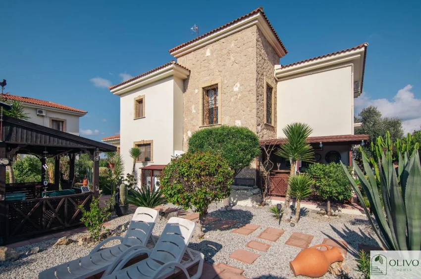 Korineum Golf Sahası Yakınında Gizli Bir Akdeniz Cenneti