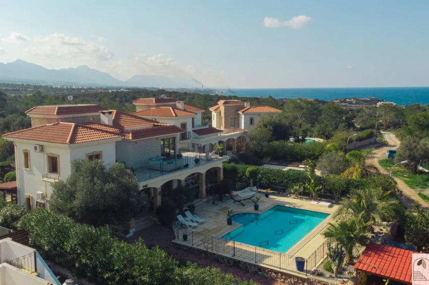 Korineum Golf Sahası Yakınında Gizli Bir Akdeniz Cenneti