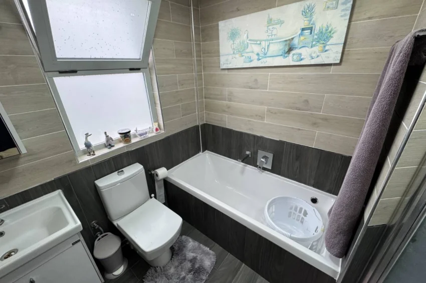 Wyremontowana willa typu triplex z zachwycającym widokiem na morze i udogodnieniami premium w Bahçeli