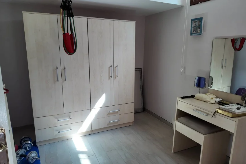 Wyremontowana willa typu triplex z zachwycającym widokiem na morze i udogodnieniami premium w Bahçeli