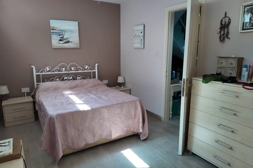 Wyremontowana willa typu triplex z zachwycającym widokiem na morze i udogodnieniami premium w Bahçeli