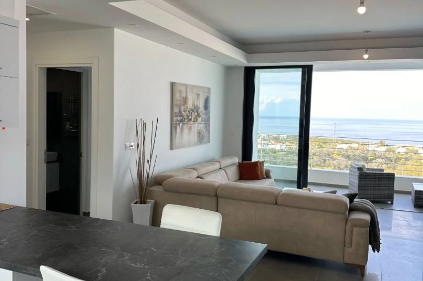 2 Bedroom Penthouse with Sea Views in Esentepe