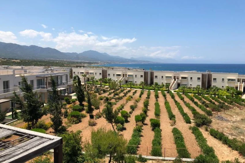 Stylish 2 Bedroom Penthouse with Rooftop Terrace & Stunning Views in Tatlısu 