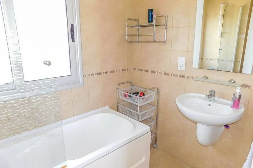Stylish 2 Bedroom Penthouse with Rooftop Terrace & Stunning Views in Tatlısu 