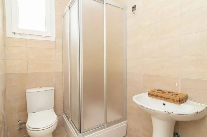 3 Schlafzimmer Villa zum Wiederverkauf mit Dachterrasse in Karsiyaka